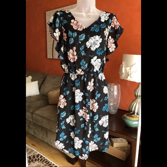 Merona Dresses & Skirts - Floral Flowy Summer High/Low Dress